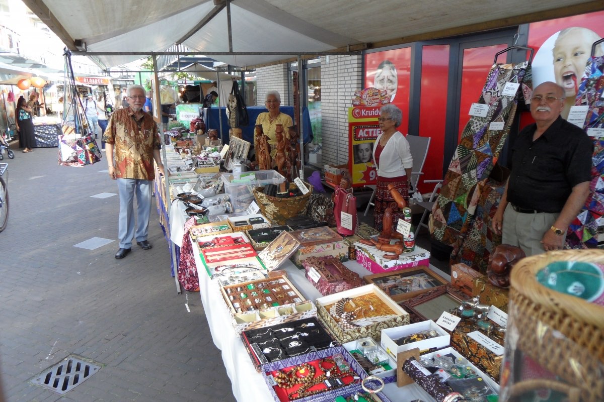 Kramen op een evenement van Lovely Trading